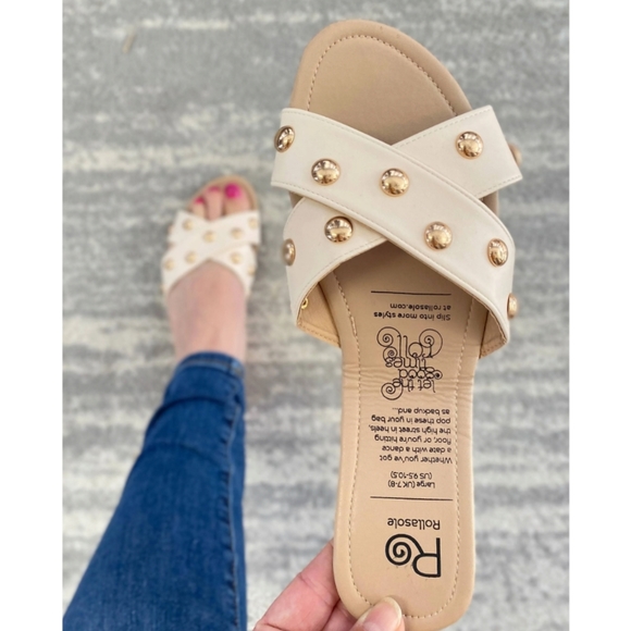 Rollasole Shoes - Nude stud Rollasole flats